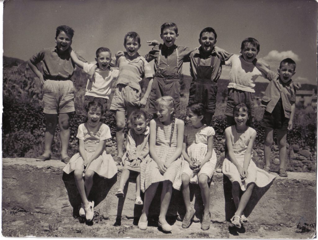 acem0061 plaça major mieres 1960